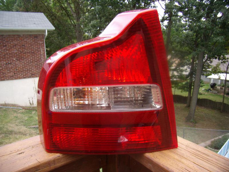 Purchase 99 2000 01 02 03 VOLVO S80 SEDAN FACTORY LEFT SIDE TAIL LIGHT