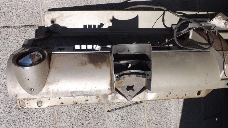 1962 oldsmobile starfire dash - wonderbar radio