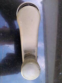 Door window roll down handle