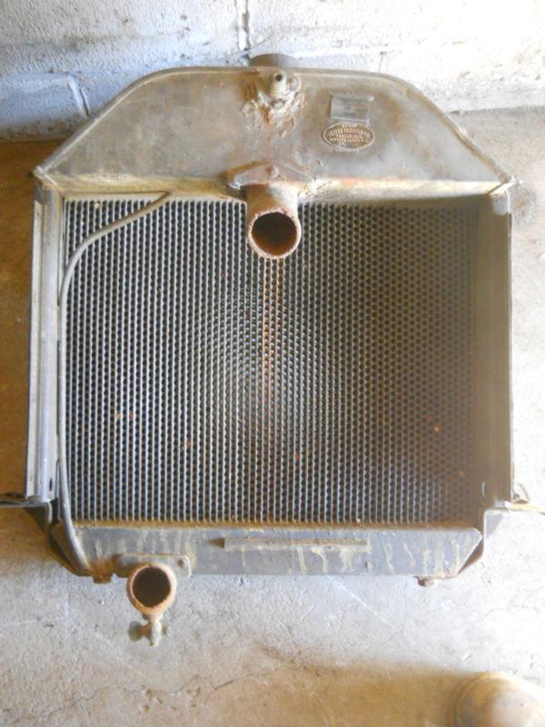 Purchase FORD MODEL T COMPLETE REAR END & RADIATOR 192427