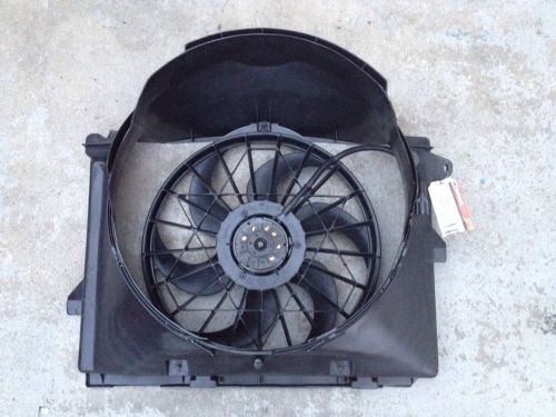 4x lincoln town car - crown vic a/c condenser/radiator fan motor asy f5az8c607b
