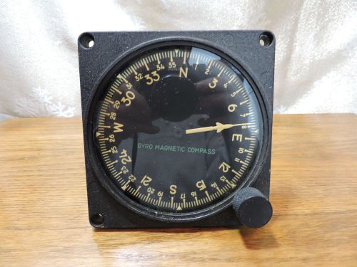 Vintage indicator gyro magnetic compass type v-7a aircraft gauge