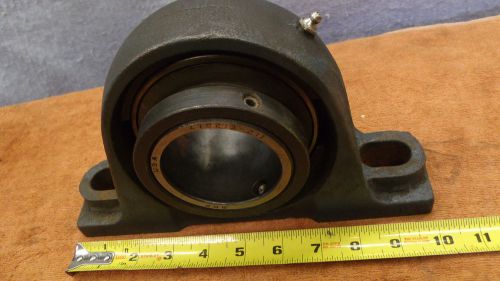 New skf pillow block bearing 2-11/16&#034; bore heavy duty 14 lbs. usa