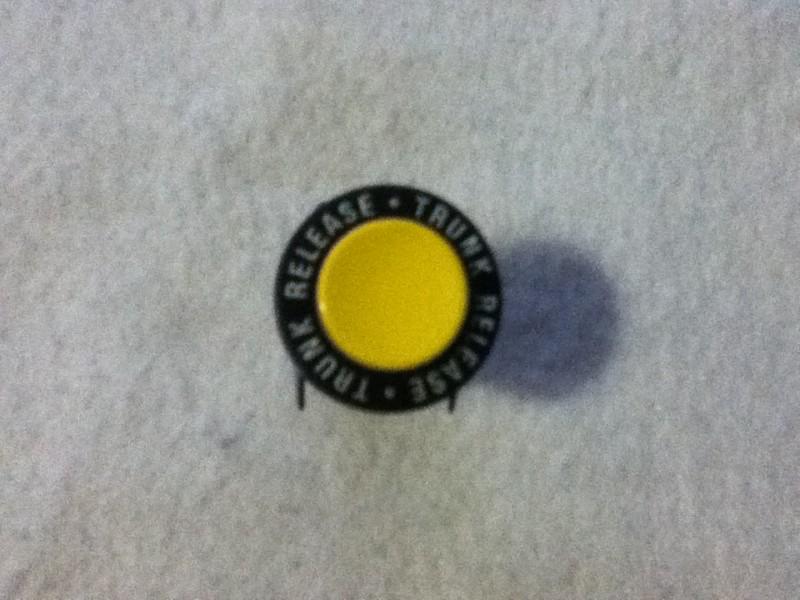 Purchase 9904 MUSTANG OEM Trunk release button 19992004 in Helena