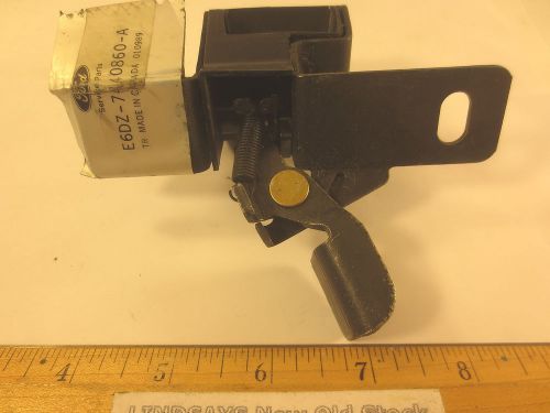 Ford 1986/1989 taurus &amp; mercury sable (74) wagon &#034;latch&#034; (back window) nos