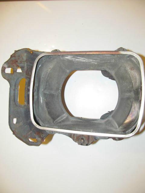 1981 toyota corolla liftback 1.8 front  right side  light assembly 