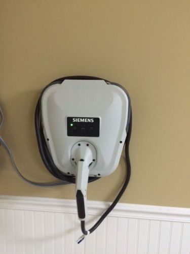 Versicharge gen 2 30 amp indoor outdoor electric vehicle car plug charger