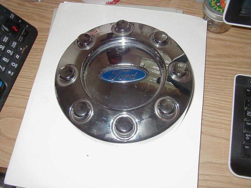 Ford dog dish center hubcap for display only