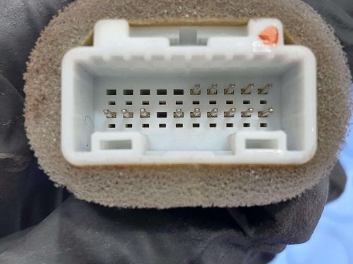 2004-2007 toyota sequoia dvd video player genuine oem part 8627034011