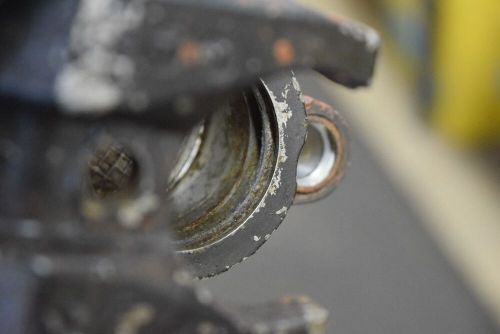 YAMAHA XZ550 VISION FRONT LEFT SIDE BRAKE CALIPER HOUSING / XT600 XJ650 XJ750, US $45.00, image 4