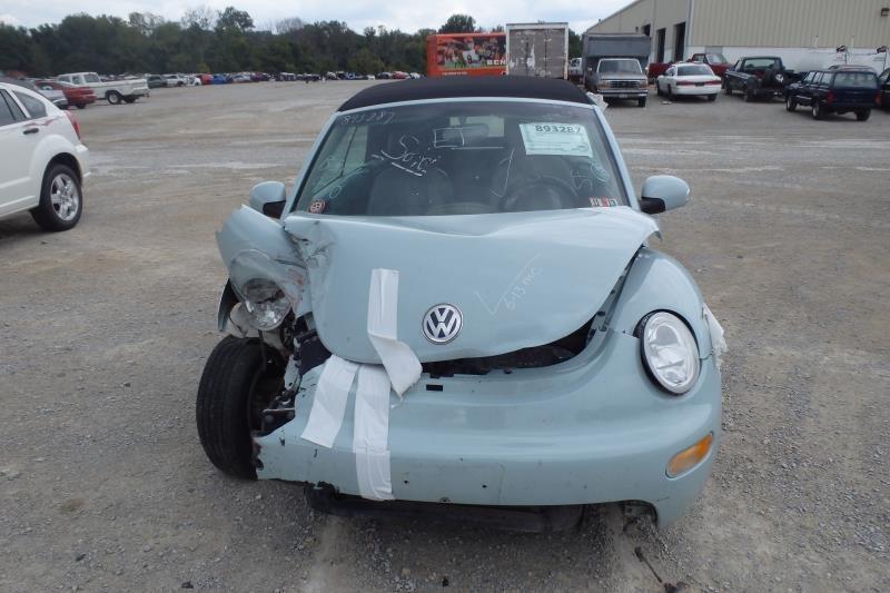 Purchase 04 VW BEETLE SPARE TIRE JACK W/ TOOLS in Batavia, Ohio, US, for US 55.00