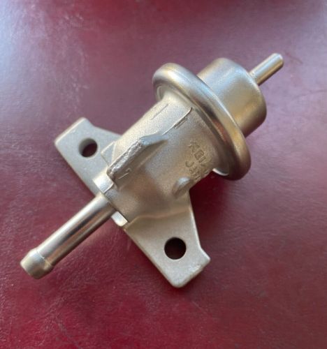 GENUINE Fuel Pressure Regulator For 96-01 HONDA CRV 2.0L I4, US $35.00, image 2