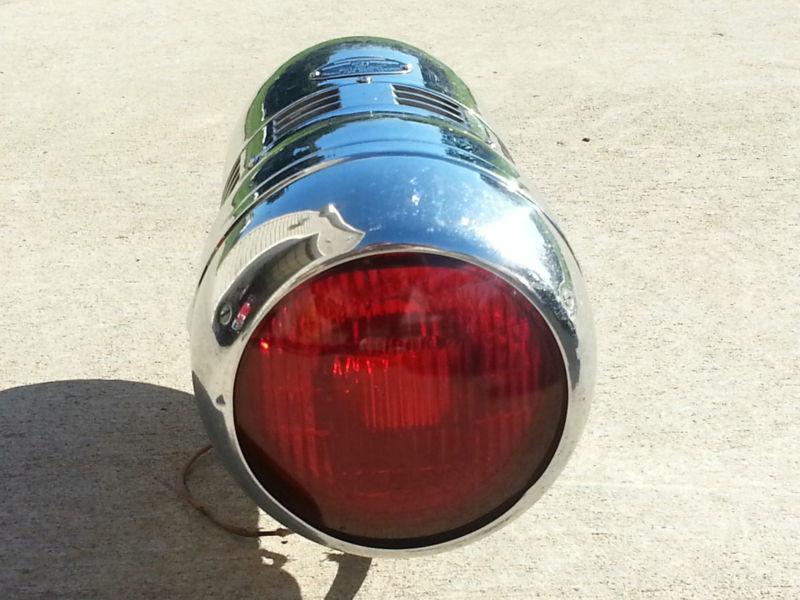 Federal siren light model 67