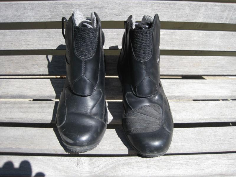 Motorcycle boots tour master - black low cut leather 