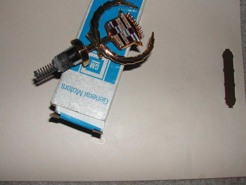 1992 1993 el dorado hood emblem nos 