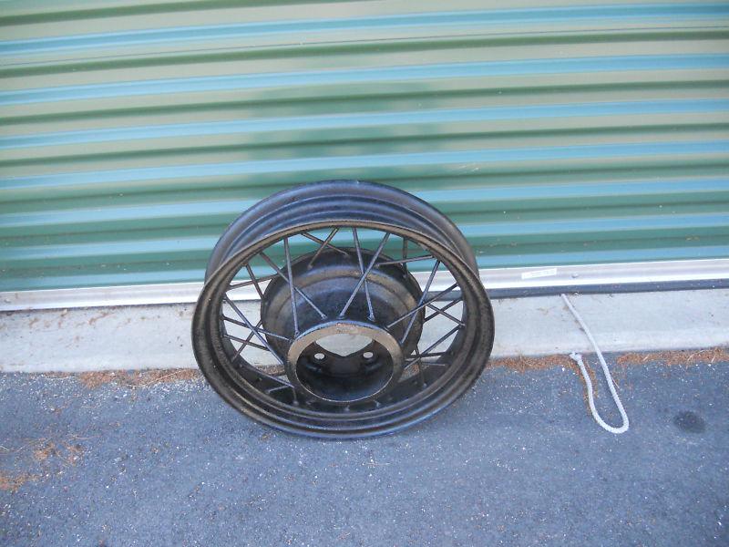 1933 - 1934 Ford Wheel 17