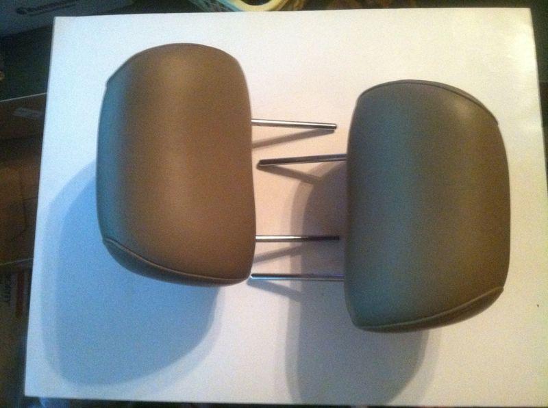 1999-00-01-02-03 acura tl tan leather headrests