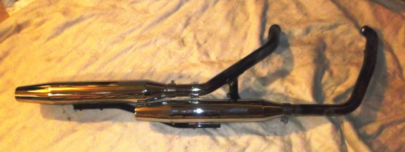 Harley davidson exhaust and muffler pair as pictured harfxd1584