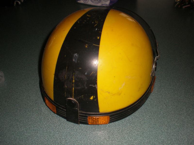Vintage CHILDS SCOOTER SKI DOO YELLOW & BLACK PLASTIC HELMET W/ FLIP DOWN SHEILD, US $16.75, image 4