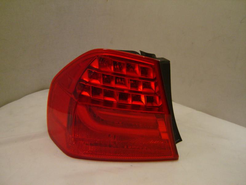 Bmw 3 series sedan left tail light 09 10 11 oem 