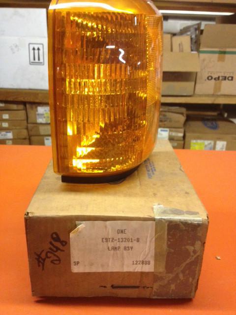 E9tz-13201-b ford park signal side marker lamp lh left side 1980's truck e7tb-13