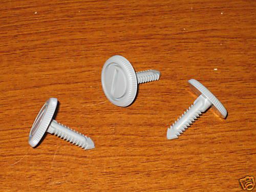 Datsun 280zx rear trim panel fastners <silver> - nos