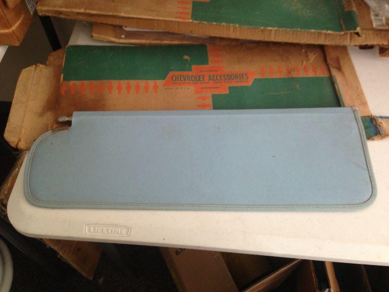 NOS CHEVROLET 1947,48,49,50,51,52,53,54,55 RIGHT SUN VISOR LT BLUE PART# 988006, US $65.00, image 2