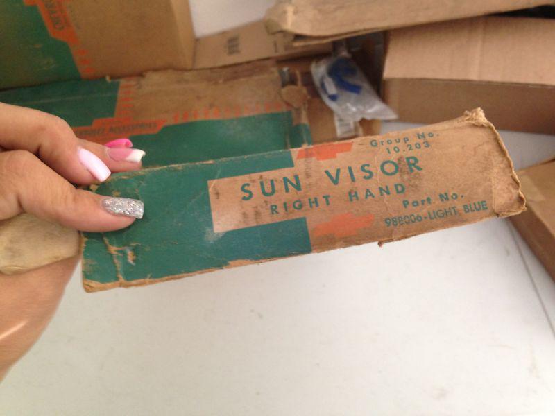 NOS CHEVROLET 1947,48,49,50,51,52,53,54,55 RIGHT SUN VISOR LT BLUE PART# 988006, US $65.00, image 3