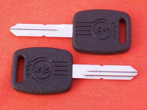 2  kenworth  semi oem key blanks 1990-2004 t2000 98-03