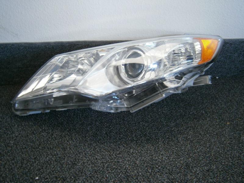 2010-11 toyota camry hybrid lh headlight oem