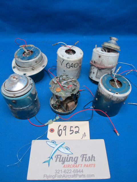 Grimes strobe light lot p/n: 30-0437-100 (6952)