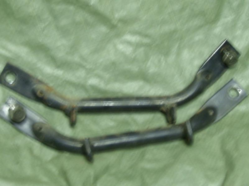 1991 suzuki gsx 600f katana,stock, rear right and left subframe bars