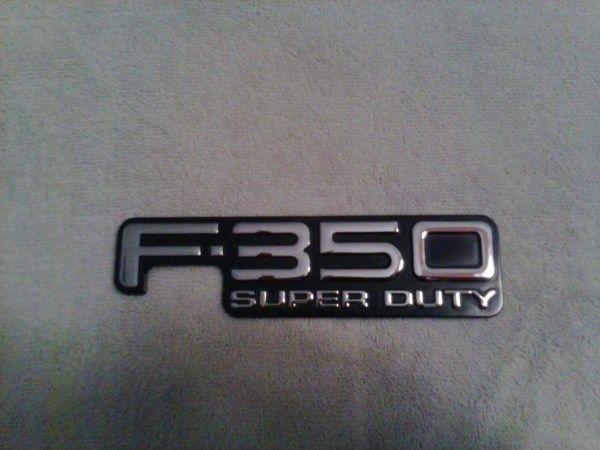 1999-2004 superduty tailgate emblem