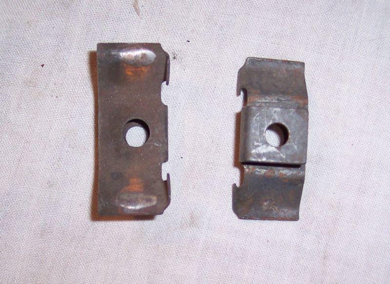 Clip brake goodyear 9523937  cessna 120  cessna 140   