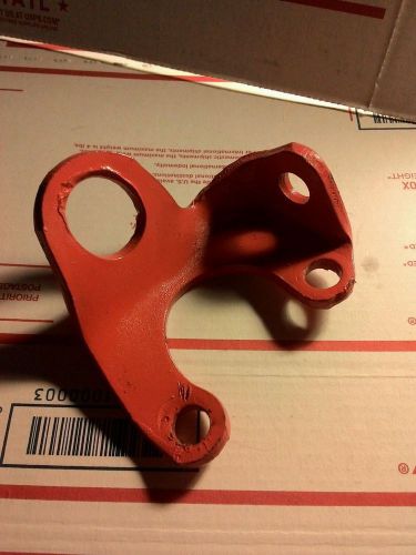 Single small block chevy lift bracket