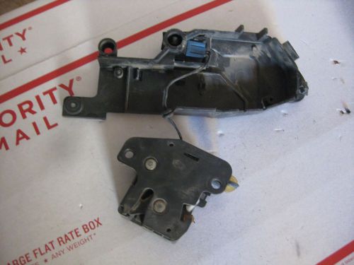 02 03 04 05 freelander rear back door tailgate trunk latch &amp; actuator  fits