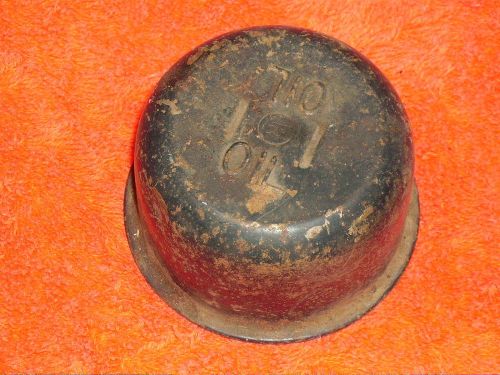 1939-50s g.m.  oil fill cap.