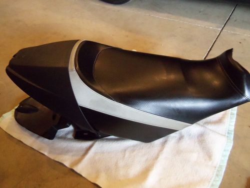 Ski doo rev seat &amp; trunk mxz mach z gsx renegade   03-07 - excellent condition