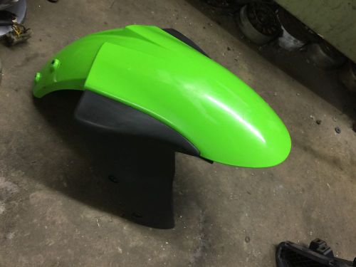 Kawasaki zx6r 636 ninja zx-6rr 05 06 oem front fender plastic green