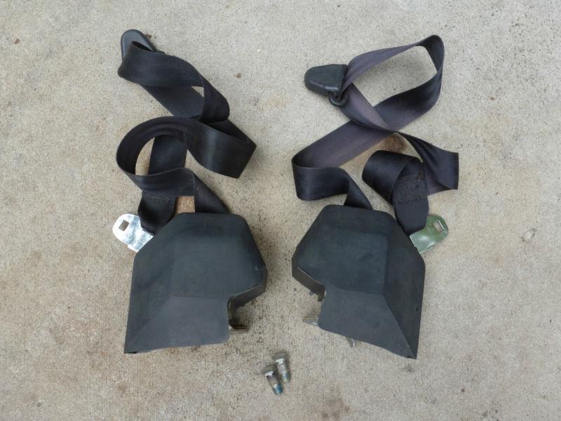 Pair 1973-87 gmc chevy truck silverado sierra black shoulder seatbelts