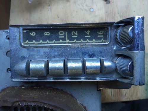 Packard am push button radio - 1948, 49 , or 50? with buttons