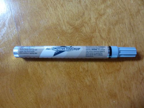 Automotivetouchup primer paint pen - 1/2 oz.