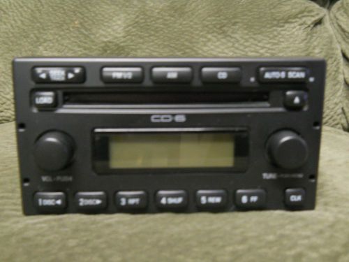 2005 ford  6 disc cd player (fits more the one vehicle)