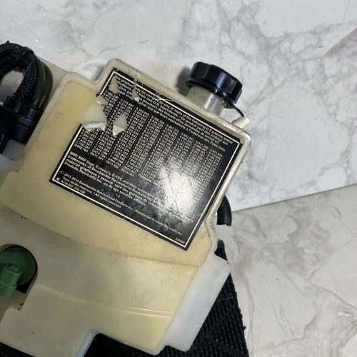 Evinrude 25HP Etec 2 Stroke Outboard Oil Tank & Pump Assembly 5008994, US $125.00, image 2