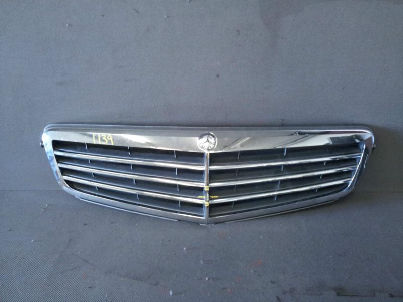 2008-2012 mercedes benz c-class front radiator grille a2048801483 original oem