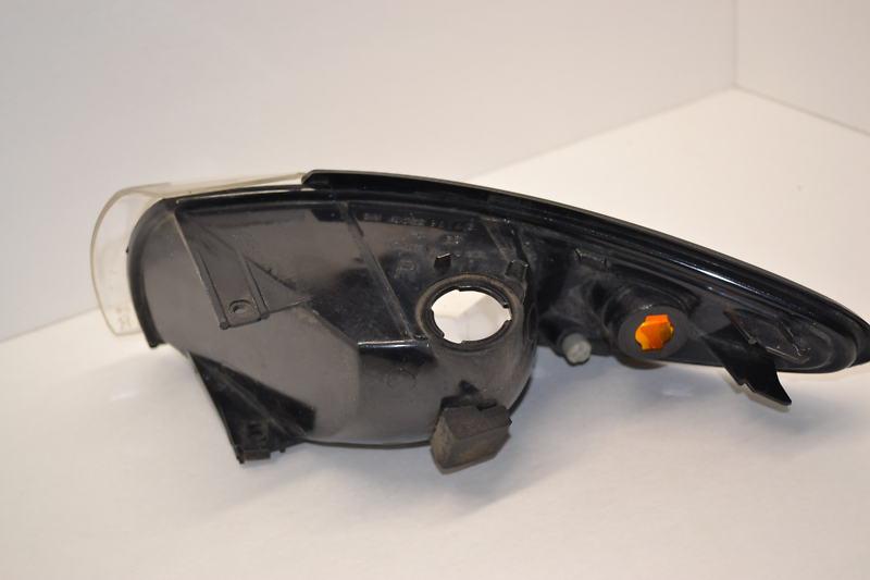 Right Side Marker and Turn Signal Lamp Assembly Pontiac Grand Prix- Used, US $1.00, image 2