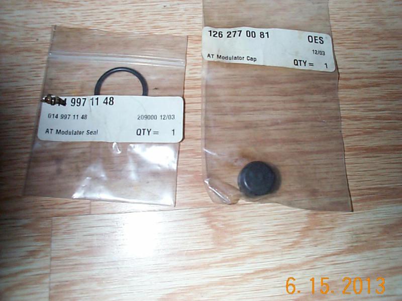 Mercedes w123/w126 transmission modulator seal and rubber adjustment cover