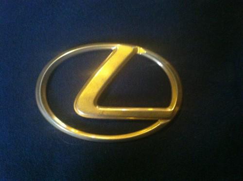 Gold Lexus Emblem 2542, US $6.00, image 2