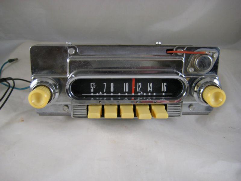 1962 63 FORD FALCON RADIO - BEAUTIFUL - PLAYS WELL - FUTURA SPRINT 63 62 , US $169.00, image 2