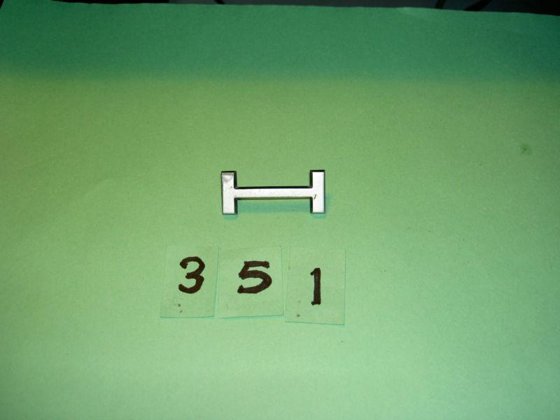 Porsche 912, emblem, letter ' h '